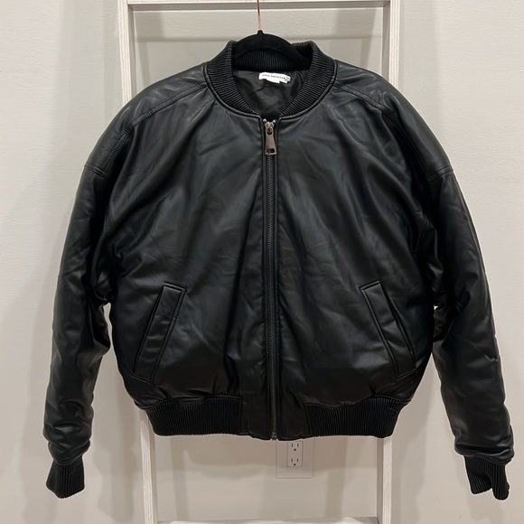 GOOD AMERICAN FAUX LEATHER BOMBER JACKET - Picture 6 of 14